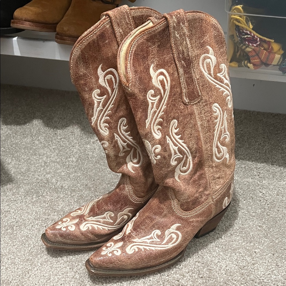 Embroidered Brown Heeled Boots